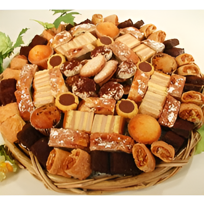 Traditions Bakery Tray #6606  "Picture Shown Largest Size"
