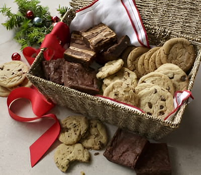 Cookies & bakery, Gourmet Basket (#1113) "Largest Gift Picture Shown"