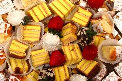 Fancy Delicious finger Bakery Delight tray(  #1174)"Largest Gift Picture Shown"